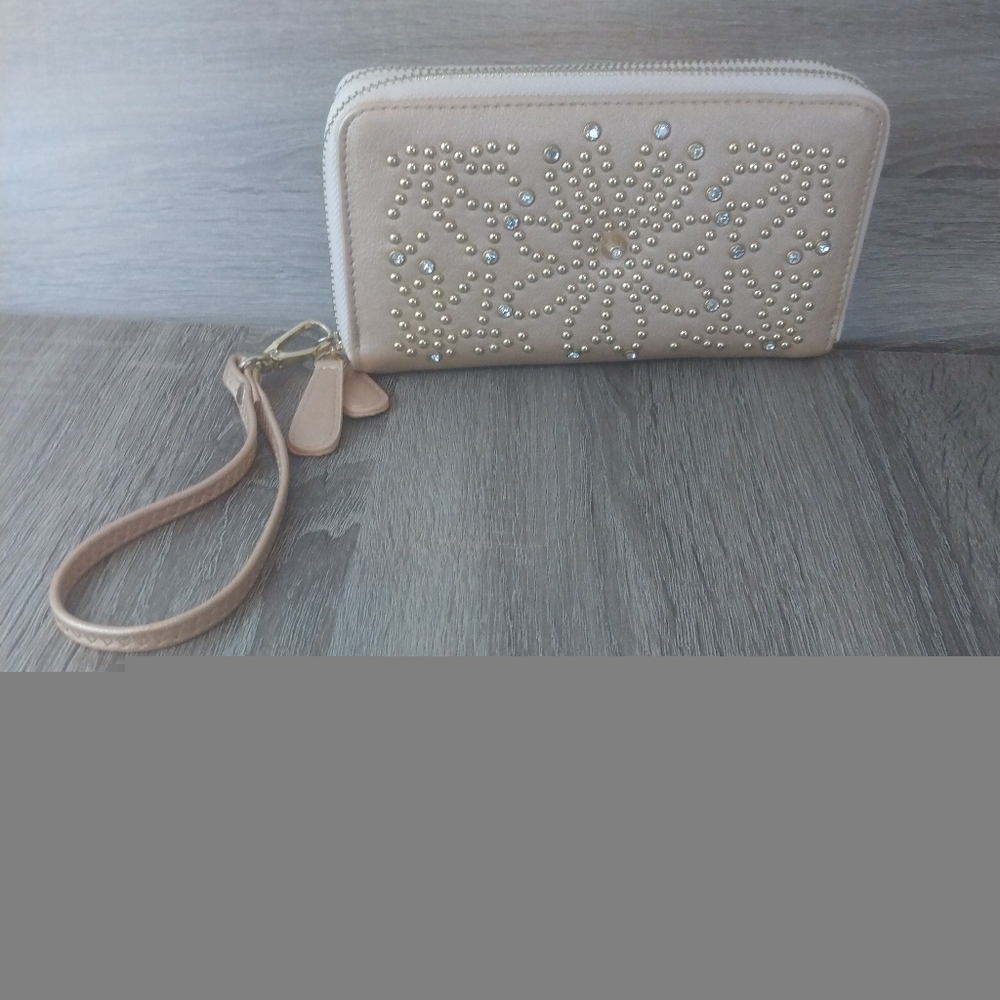 Gold Studded Rhinestone Wristlet - Picture 8 of 8